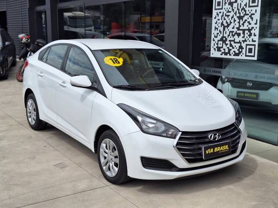 HYUNDAI HB20S 1.6 COMFORT PLUS 16V FLEX 4P AUTOMÁTICO